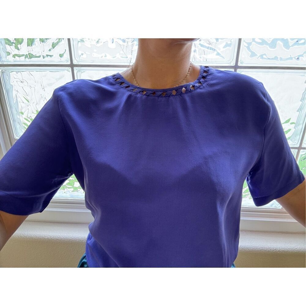 Tess women’s M vintage 90s button up blouse 100% silk blue lattice collar  short